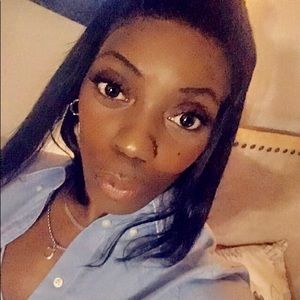 Meet your Posher, Crystal